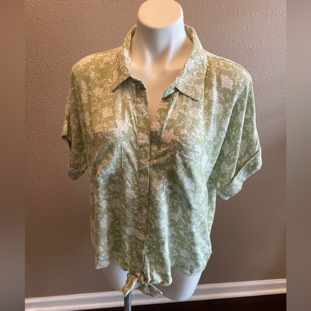 Shyanne Western Wear Short Sleeve Shirt Women XL Sea foam Green Floral Tie Front